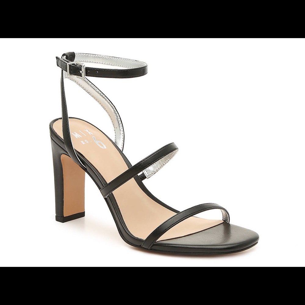 Mix No 6 Aliciana sandal. 7M New in Box